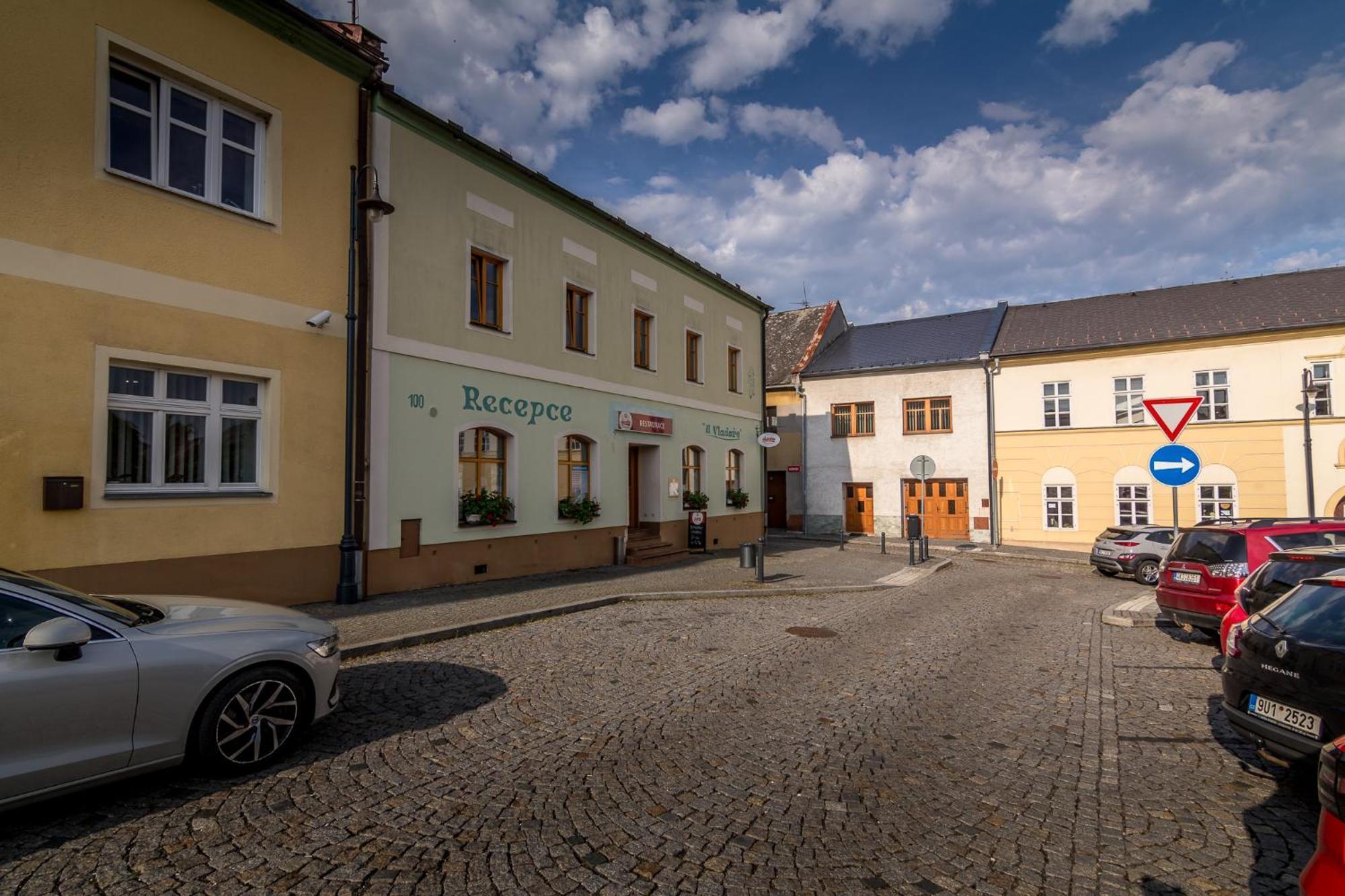 Penzion A Restaurace U Vladare Toužim المظهر الخارجي الصورة